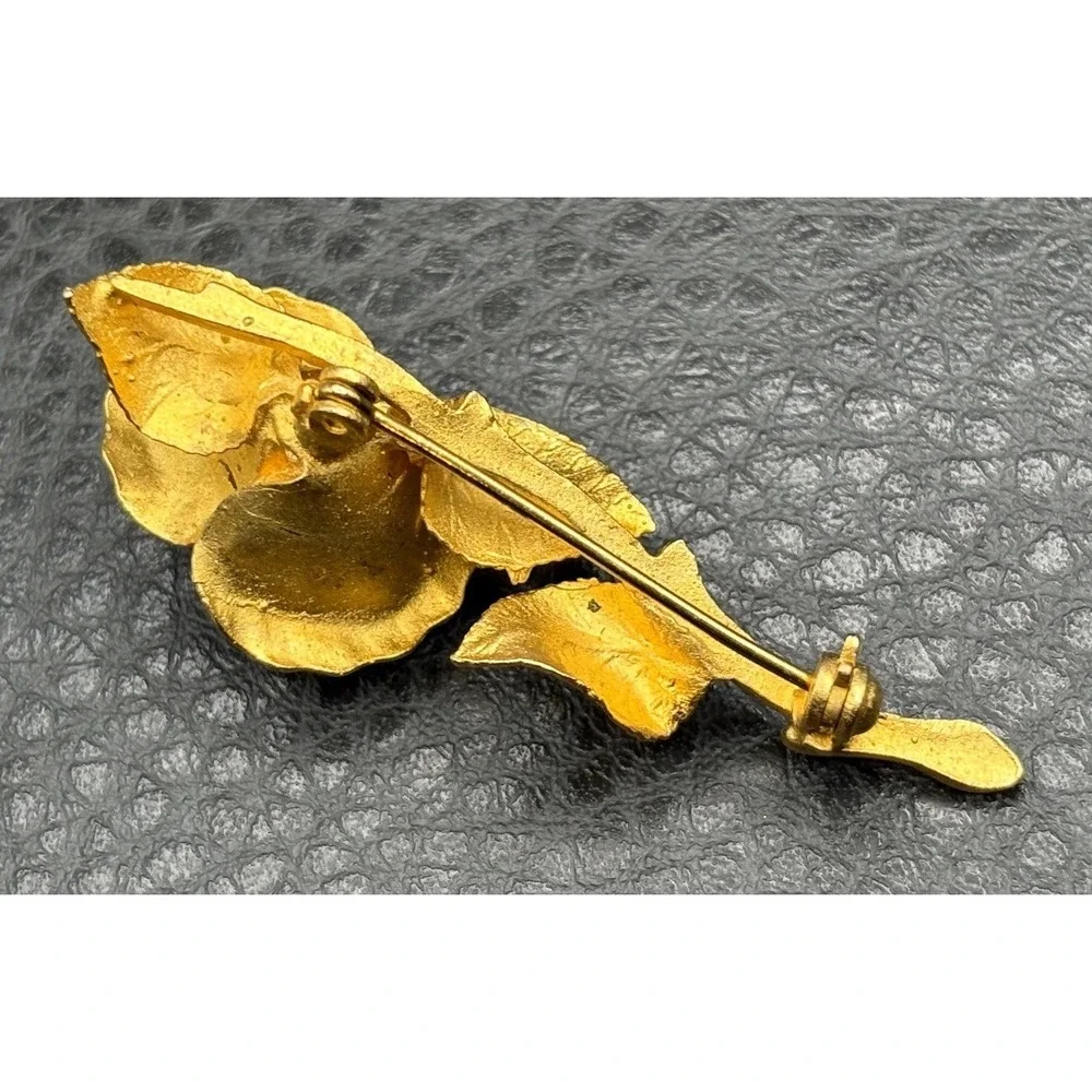 Vintage 3D Rose Flower Prong Set Cubic Zirconia Stone Brooch Pin